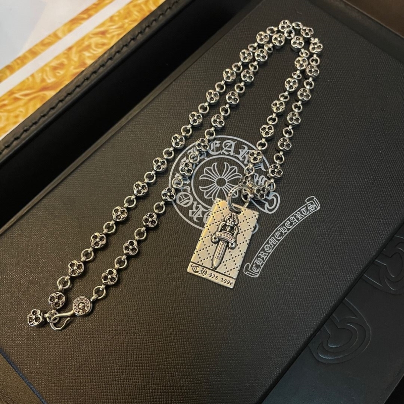 Ch**me He**ts necklaces